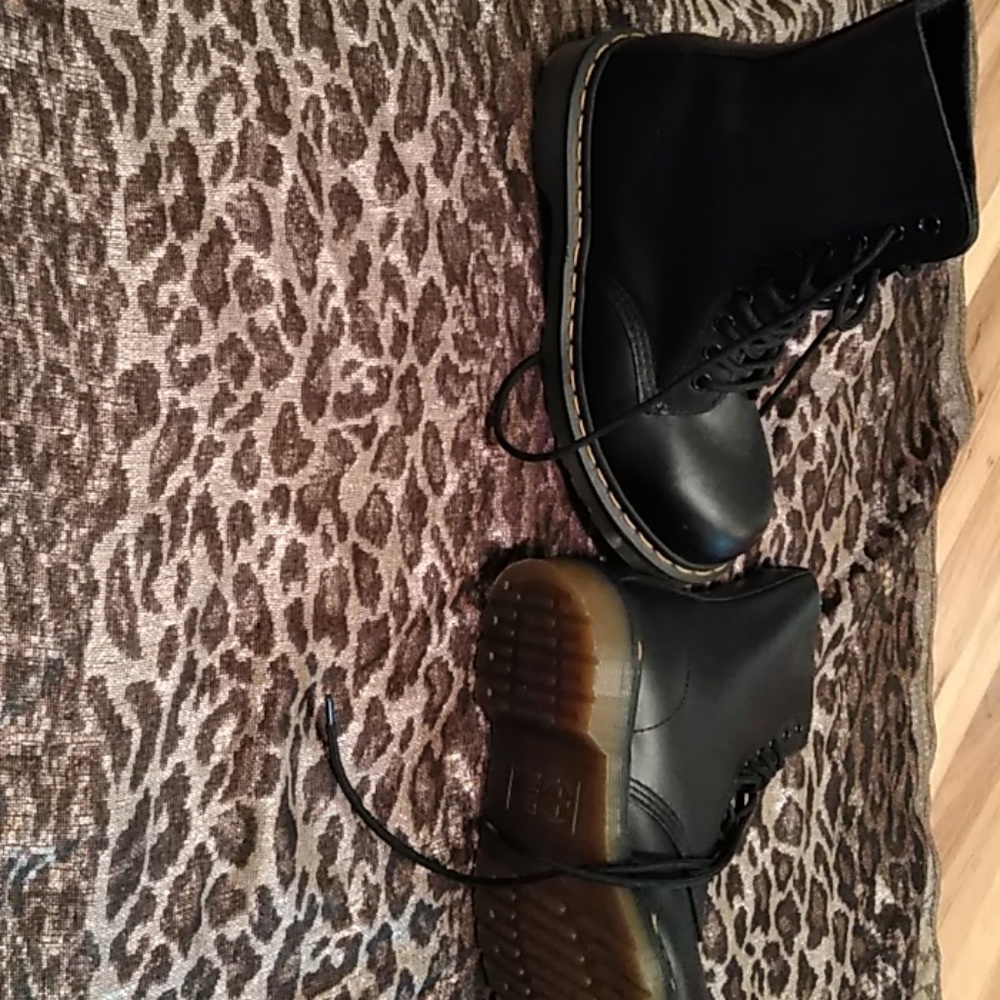 Men's Doc Martens